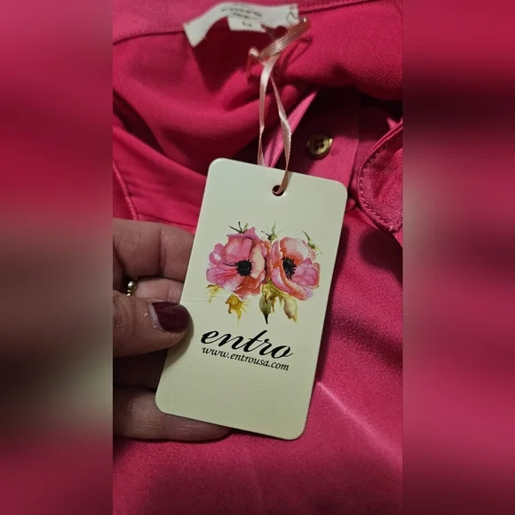 ENTRO Satin Long Sleeve Relaxed Fit Button Up Blouse In Hot Pink. Size Med NWT - Picture 8 of 16